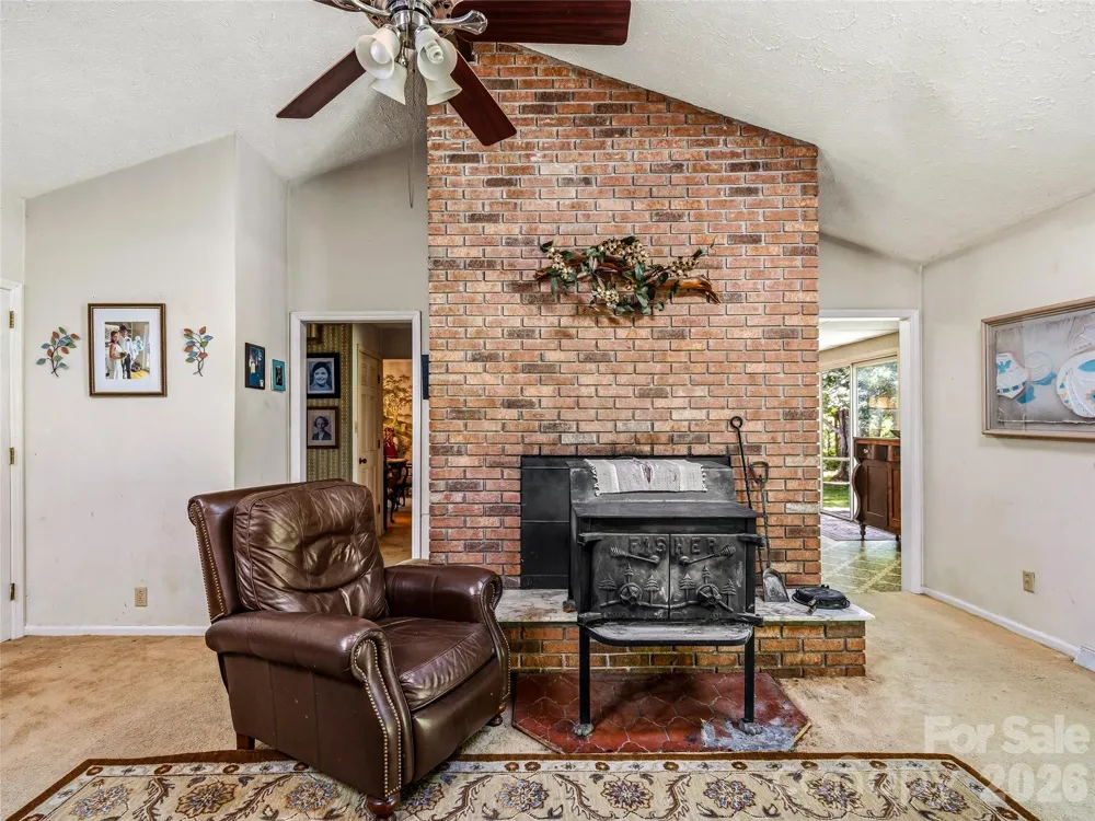 52 Chapel Hill Church Road Asheville, NC 28803