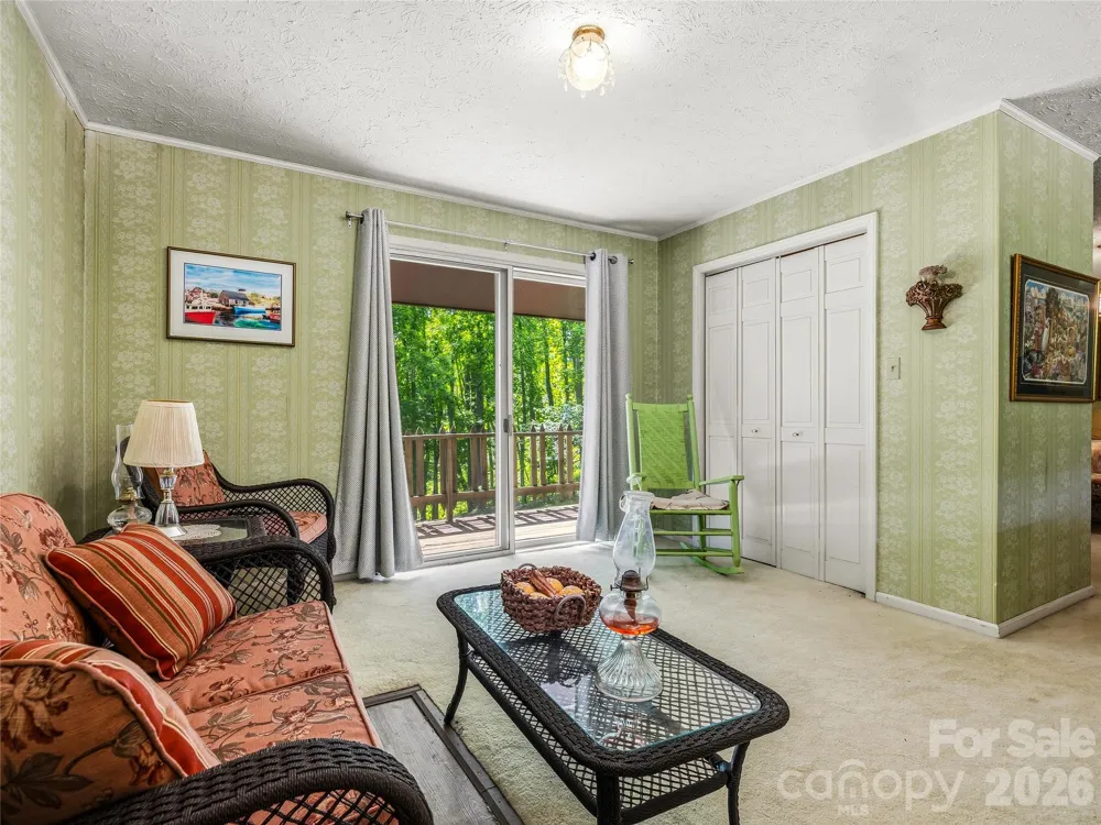 52 Chapel Hill Church Road Asheville, NC 28803