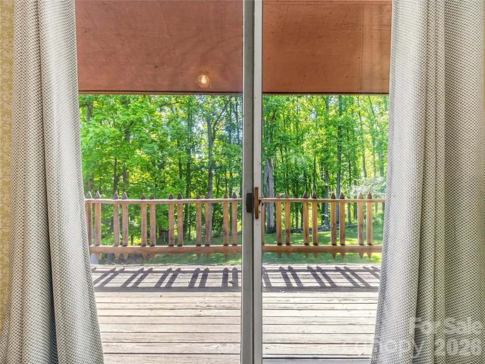 52 Chapel Hill Church Road Asheville, NC 28803