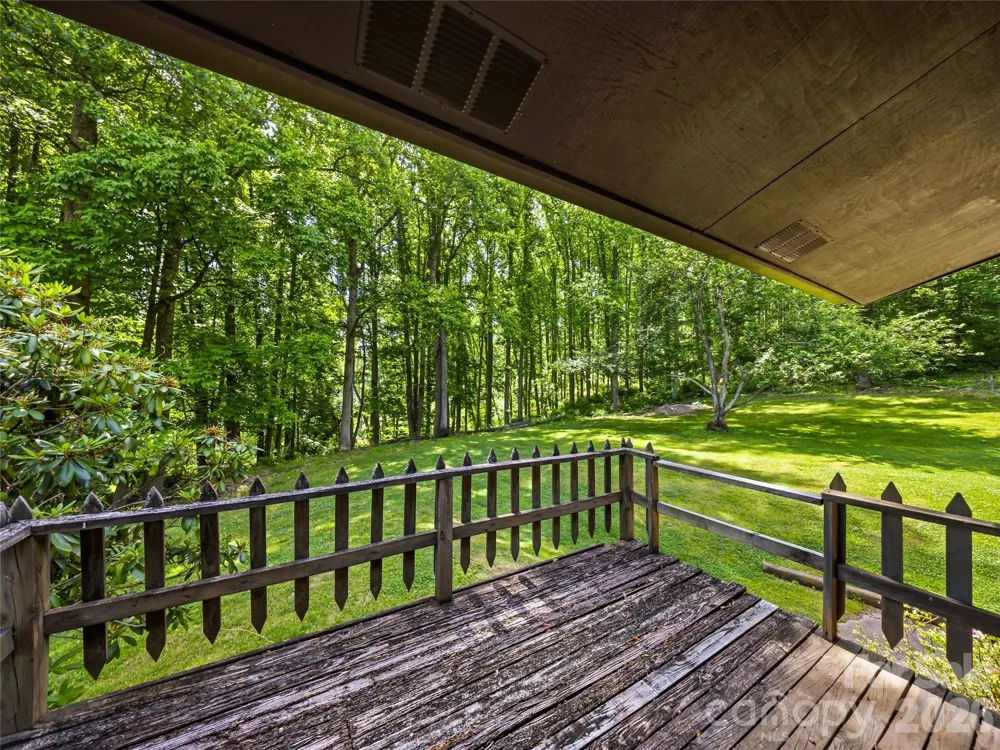 52 Chapel Hill Church Road Asheville, NC 28803