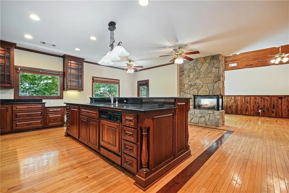 309 Summit Drive Big Canoe, GA 30143