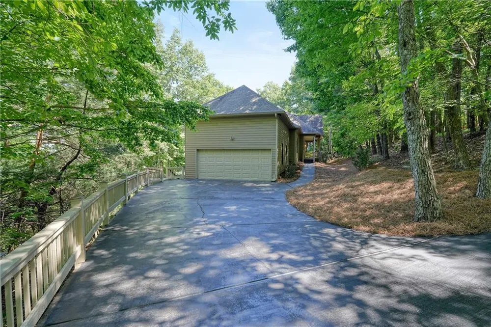 309 Summit Drive Big Canoe, GA 30143