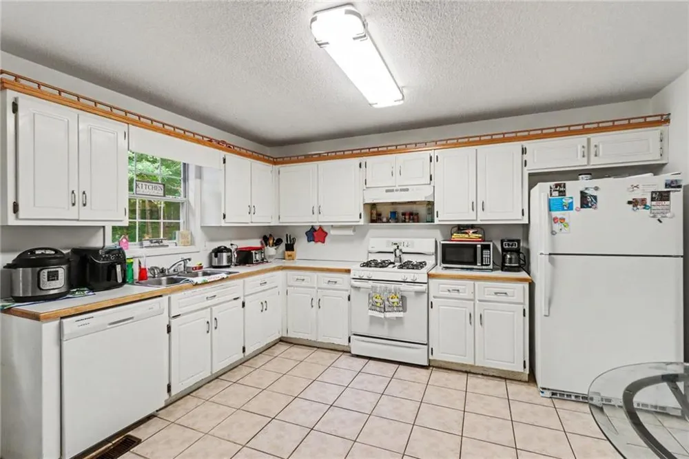 248 Laiken Drive Jasper, GA 30143