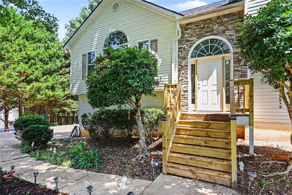 248 Laiken Drive Jasper, GA 30143