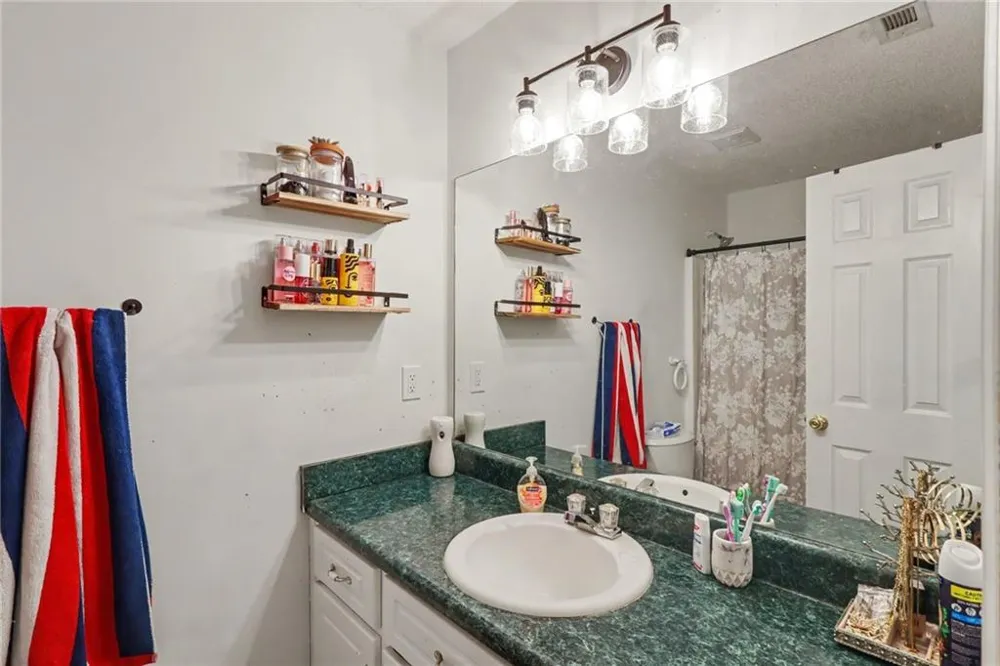 248 Laiken Drive Jasper, GA 30143