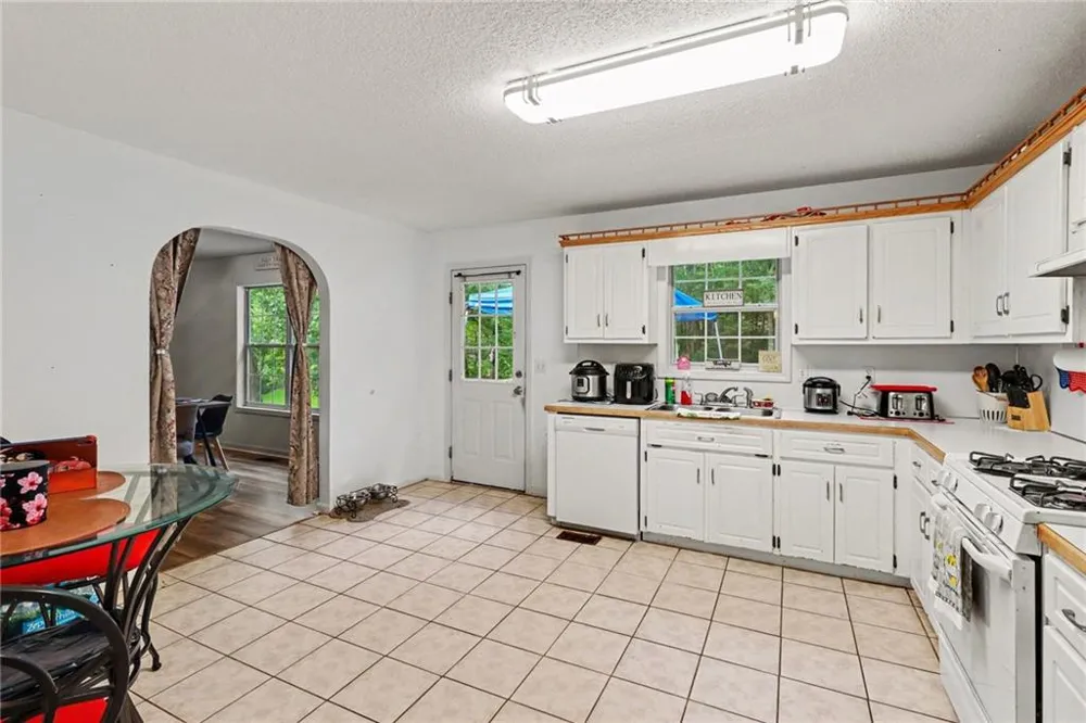 248 Laiken Drive Jasper, GA 30143