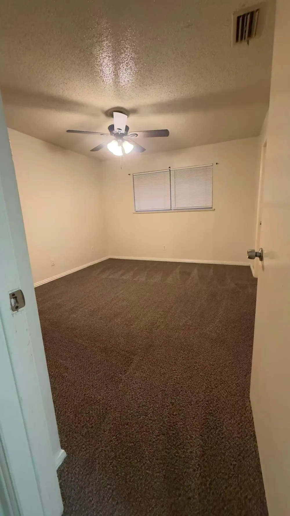 6216 Locust Street Rowlett, TX 75089