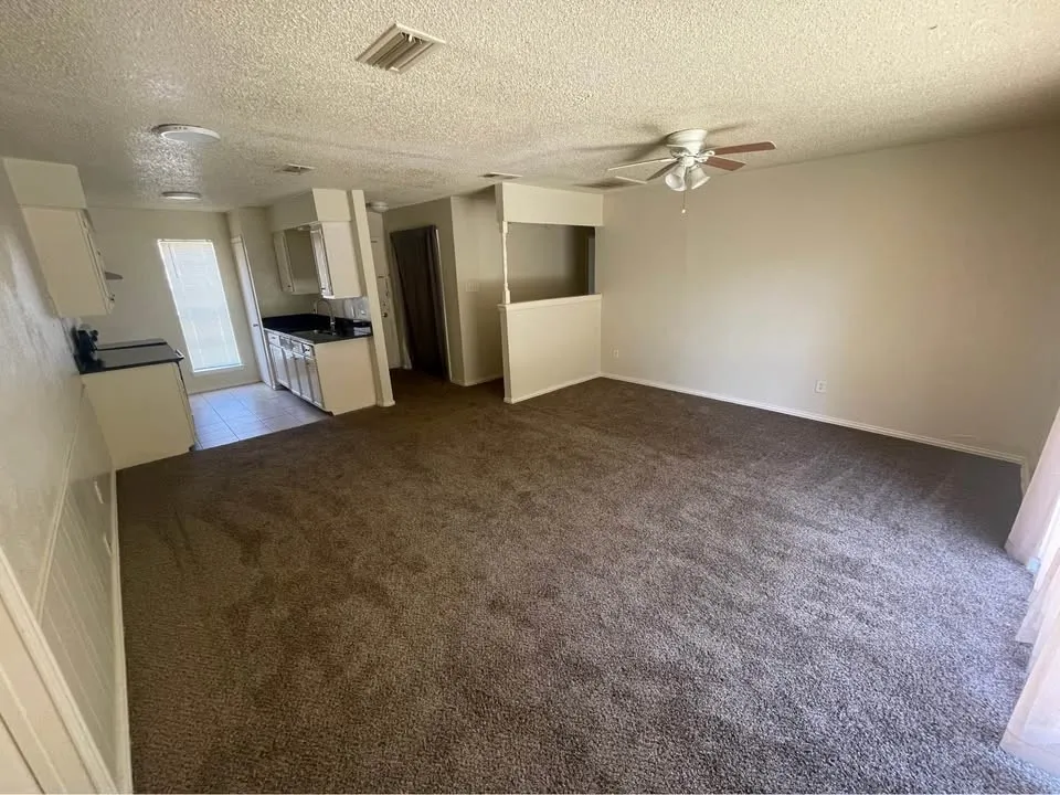 6216 Locust Street Rowlett, TX 75089