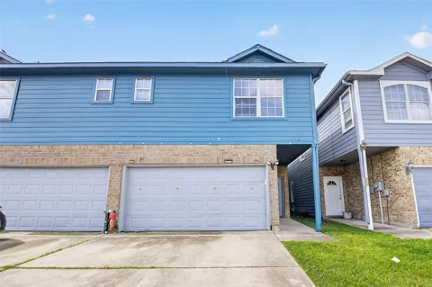 15515 Waldron Circle #B