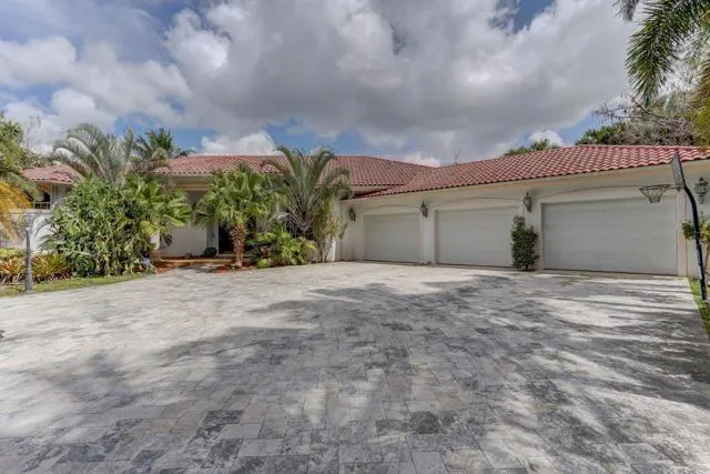 17755 Fox Trail Lane Loxahatchee, FL 33470