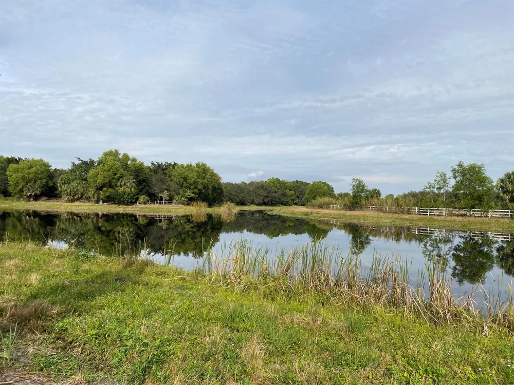 17755 Fox Trail Lane Loxahatchee, FL 33470