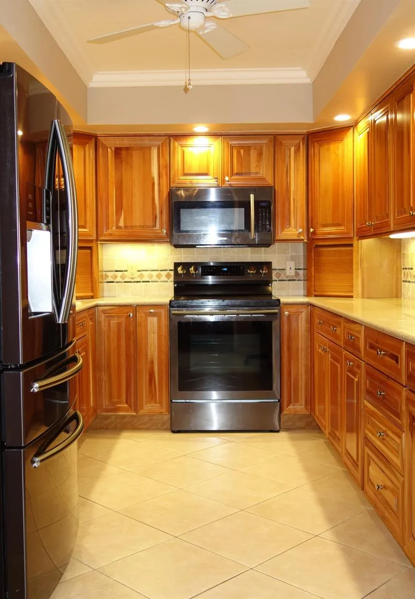 3507 Oaks Way #307 Pompano Beach, FL 33069