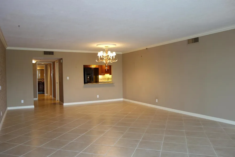 3507 Oaks Way #307 Pompano Beach, FL 33069