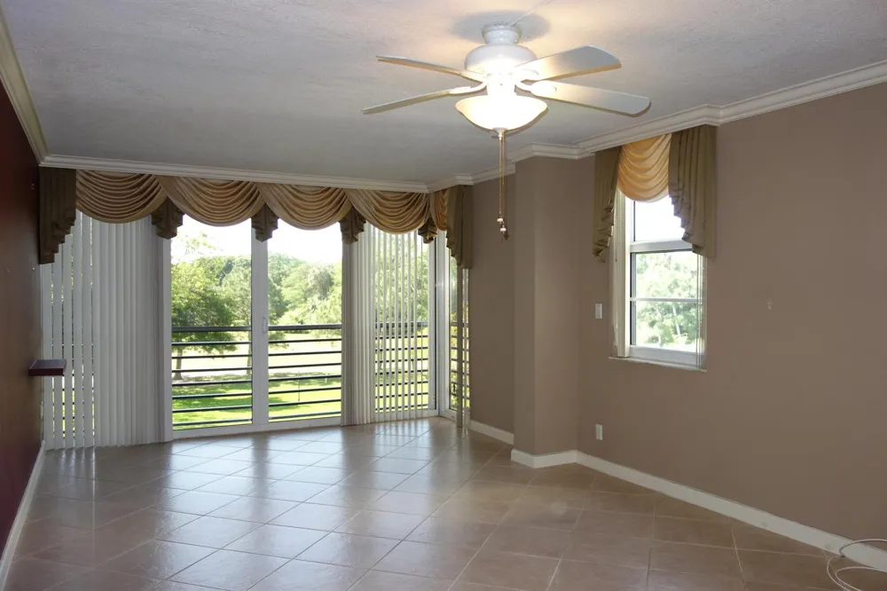 3507 Oaks Way #307 Pompano Beach, FL 33069