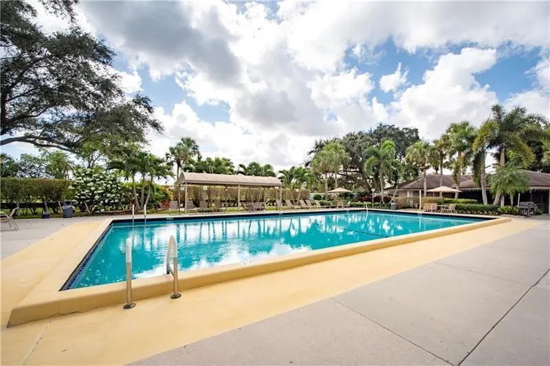 3507 Oaks Way #307 Pompano Beach, FL 33069
