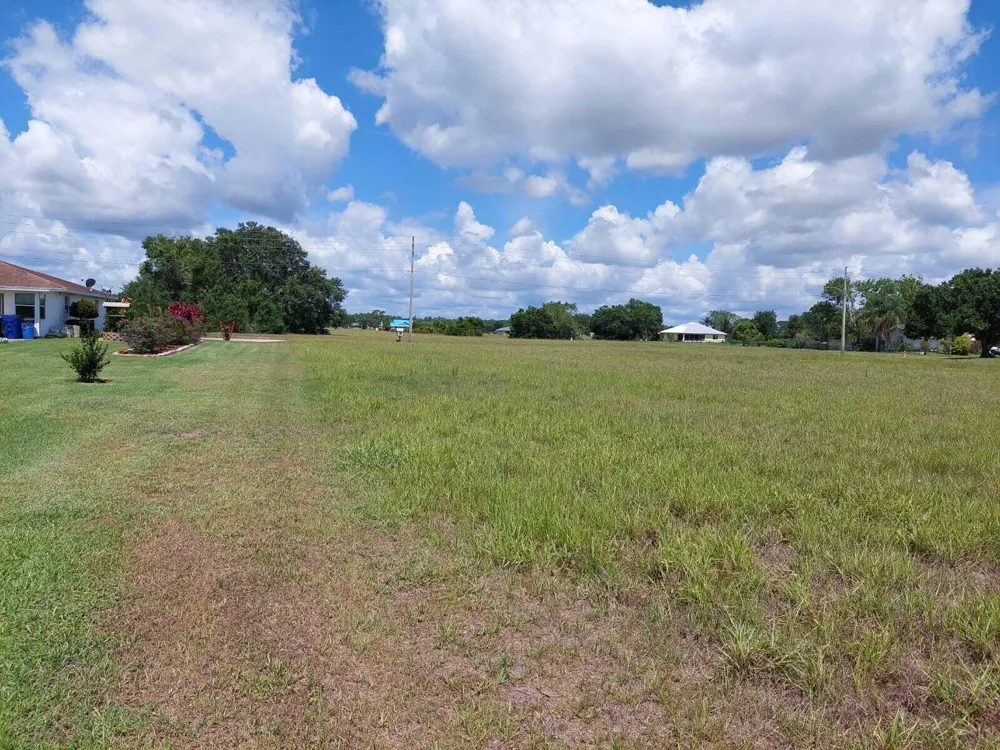 7924 Castile Road Sebring, FL 33876