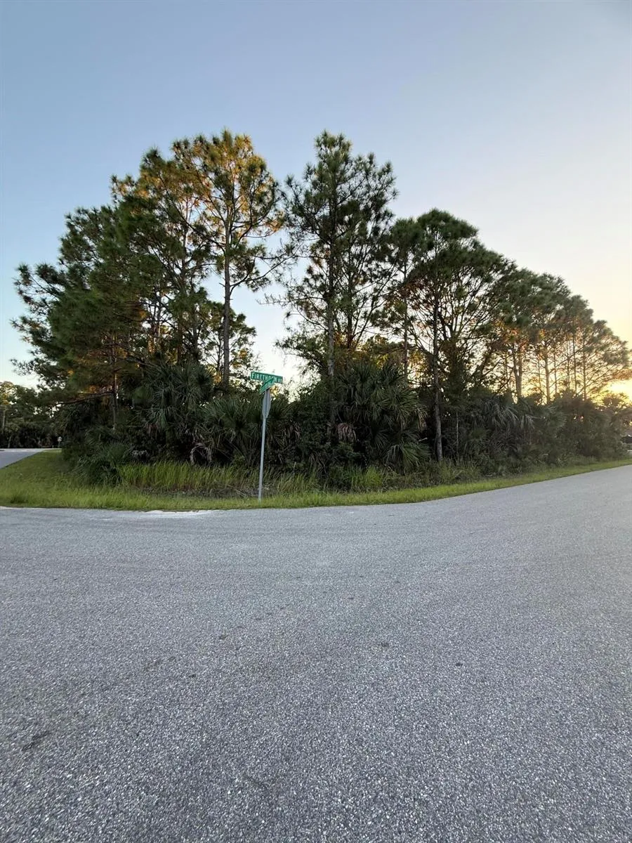 1832 Firethorn Road NW Palm Bay, FL 32907