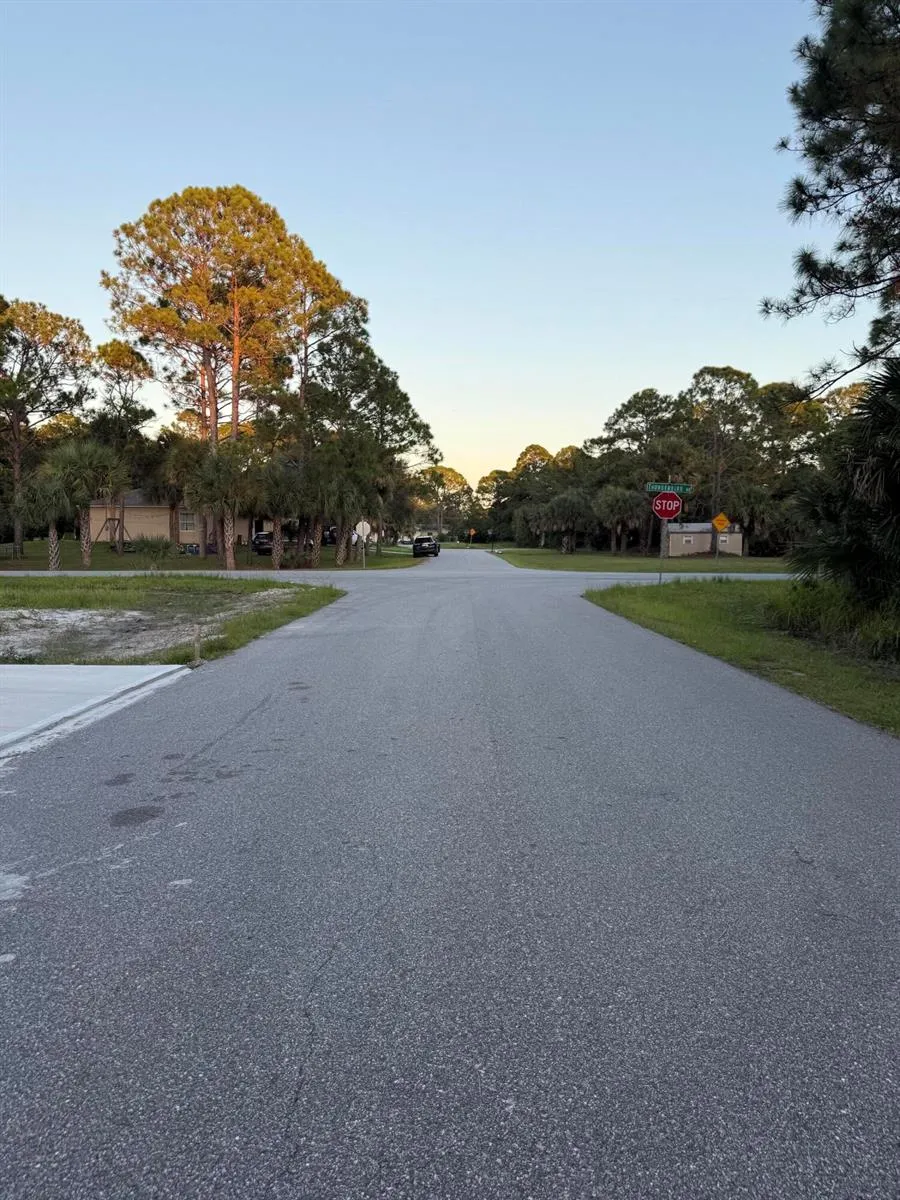 1832 Firethorn Road NW Palm Bay, FL 32907