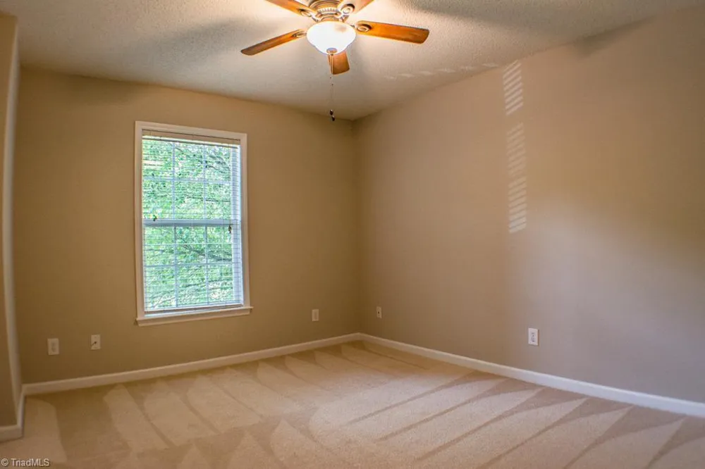 624 Ivy Glen Drive Winston-Salem, NC 27127