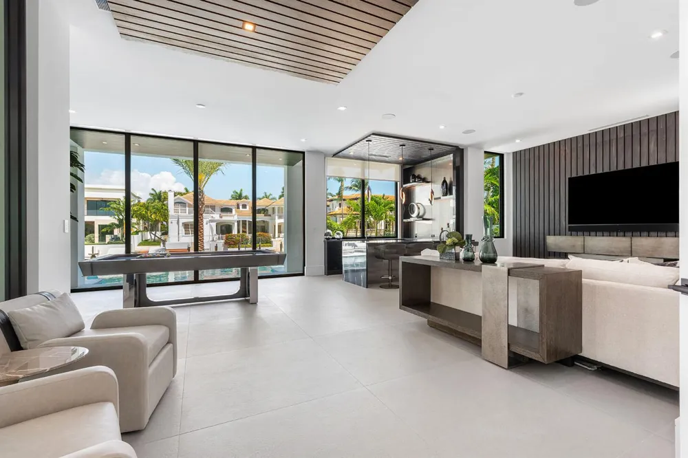 169 W Coconut Palm Road Boca Raton, FL 33432