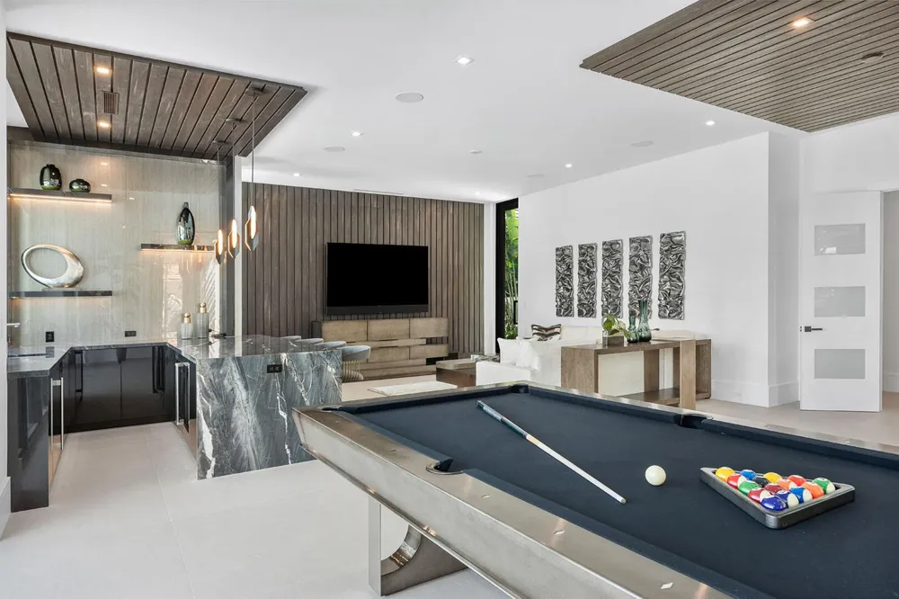 169 W Coconut Palm Road Boca Raton, FL 33432