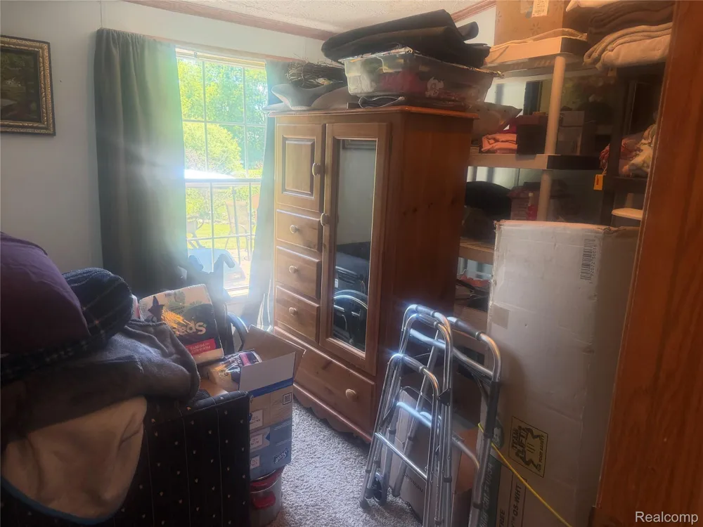 5716 Falkenbury Road Deerfield Township, MI 48461