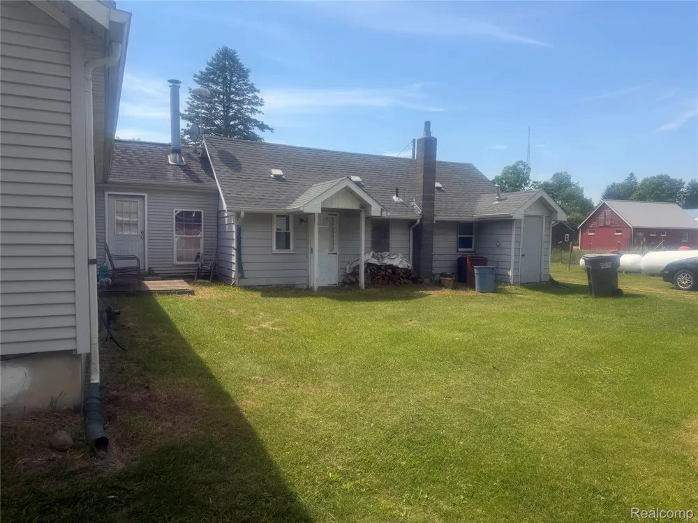 5716 Falkenbury Road Deerfield Township, MI 48461