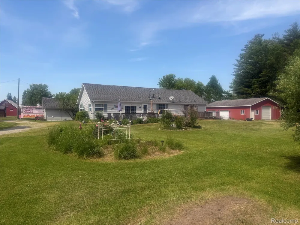 5716 Falkenbury Road Deerfield Township, MI 48461