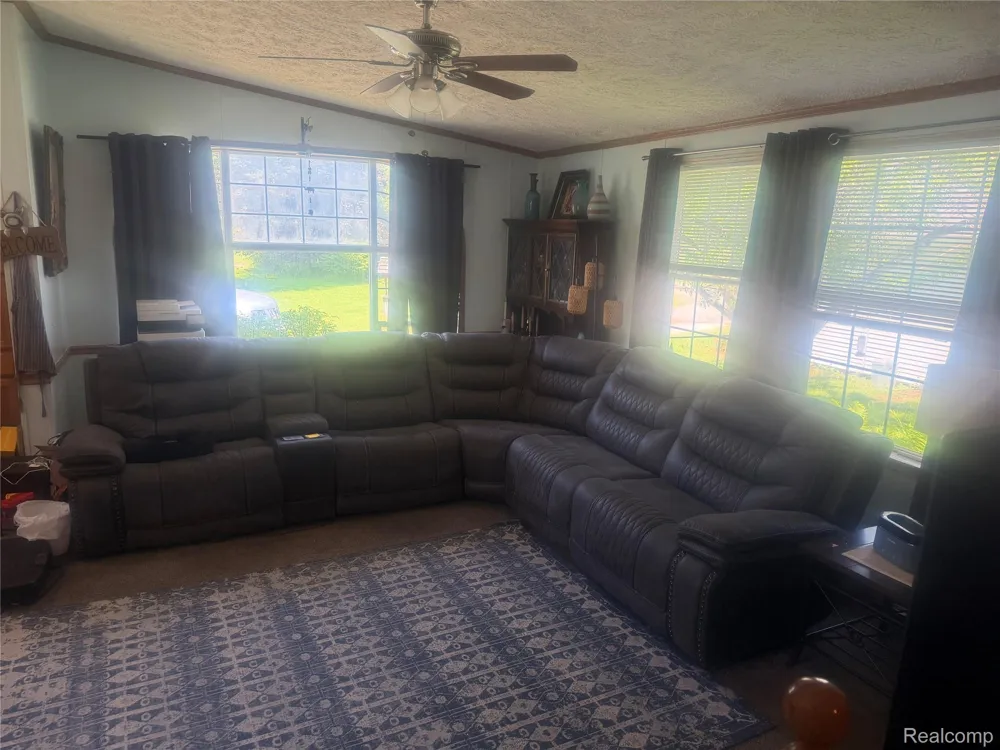 5716 Falkenbury Road Deerfield Township, MI 48461