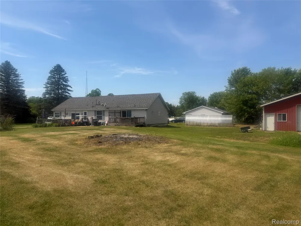 5716 Falkenbury Road Deerfield Township, MI 48461