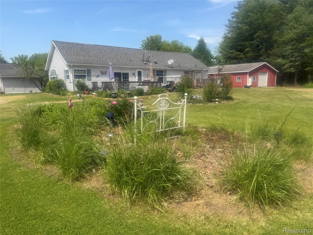5716 Falkenbury Road Deerfield Township, MI 48461