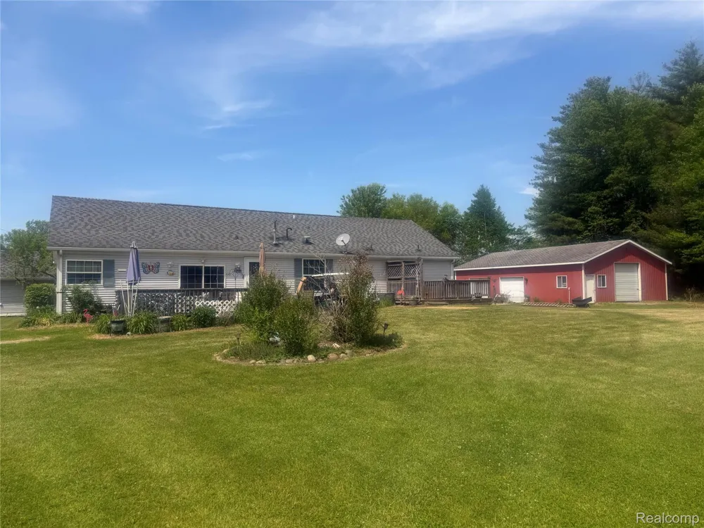 5716 Falkenbury Road Deerfield Township, MI 48461