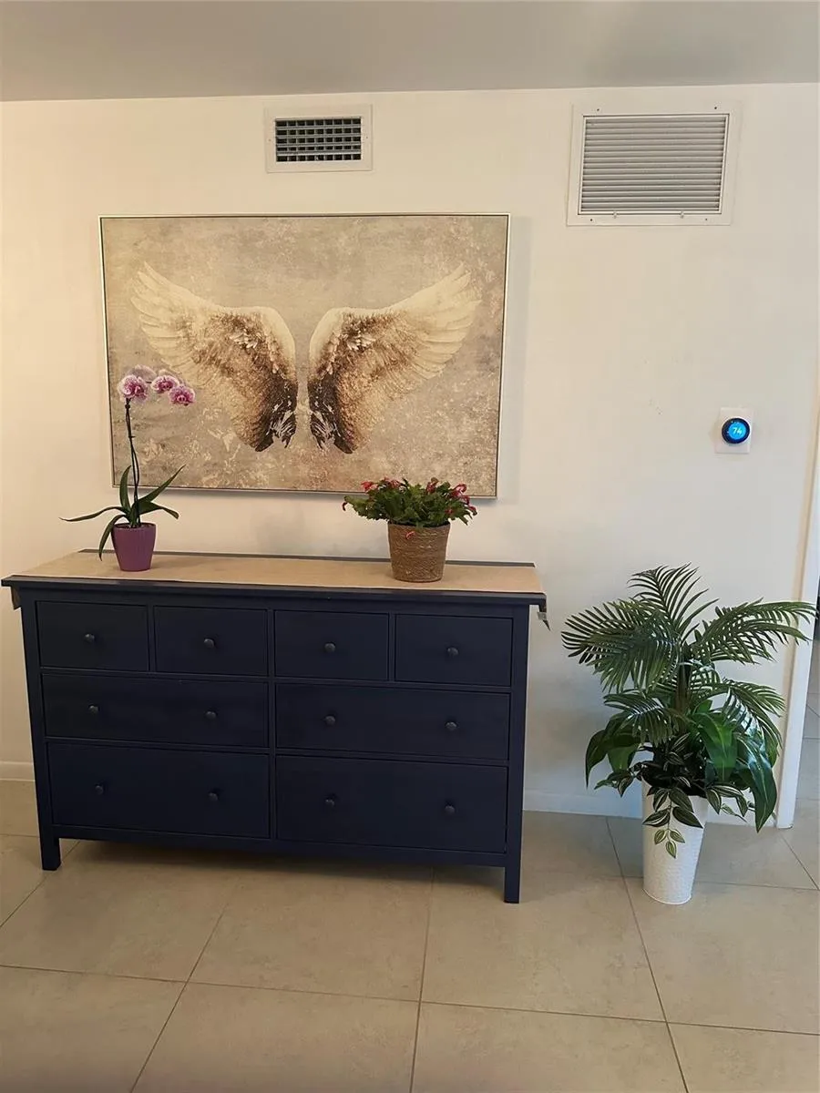 119 NE 19th Court #215 G Wilton Manors, FL 33305