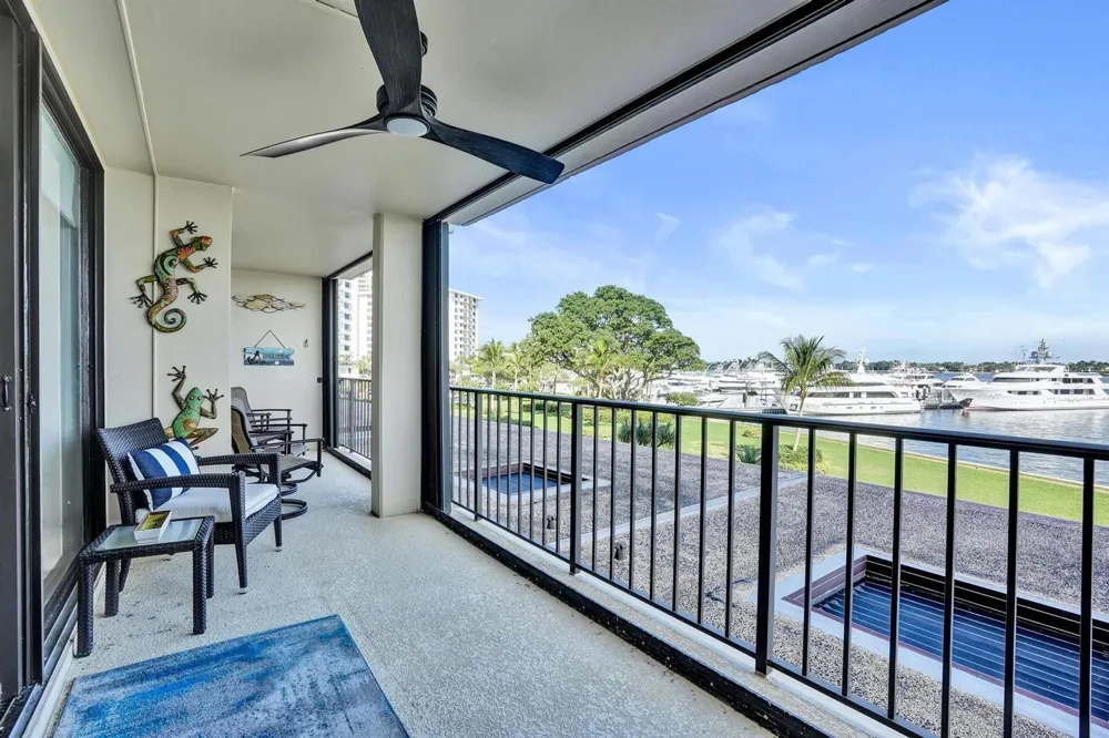 132 Lakeshore Drive #317 North Palm Beach, FL 33408
