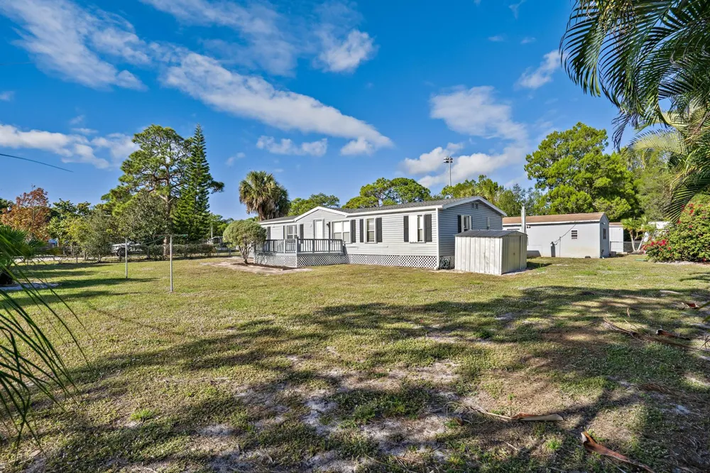 7990 129th Place Sebastian, FL 32958