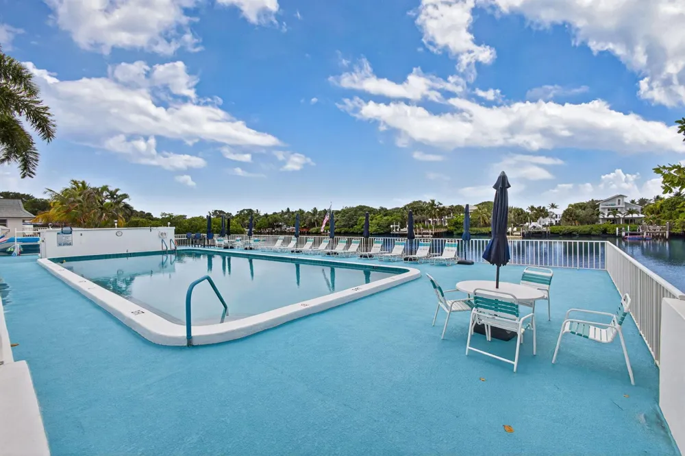4001 S Ocean Boulevard #315 South Palm Beach, FL 33480