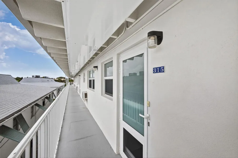 4001 S Ocean Boulevard #315 South Palm Beach, FL 33480