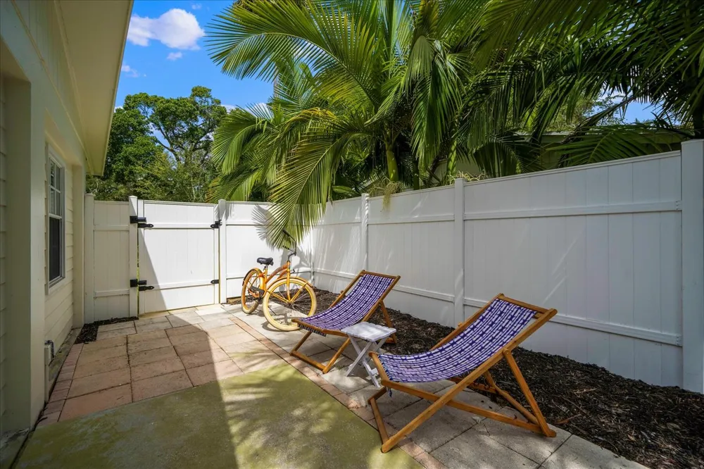 2706 10th Avenue Vero Beach, FL 32960