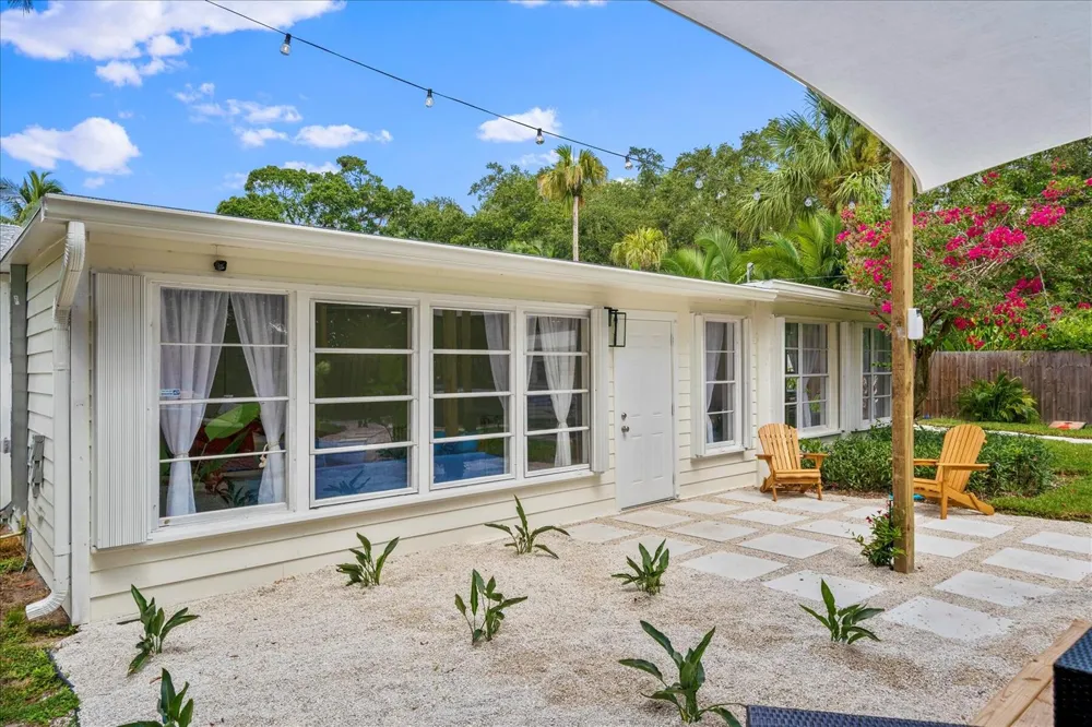 2706 10th Avenue Vero Beach, FL 32960