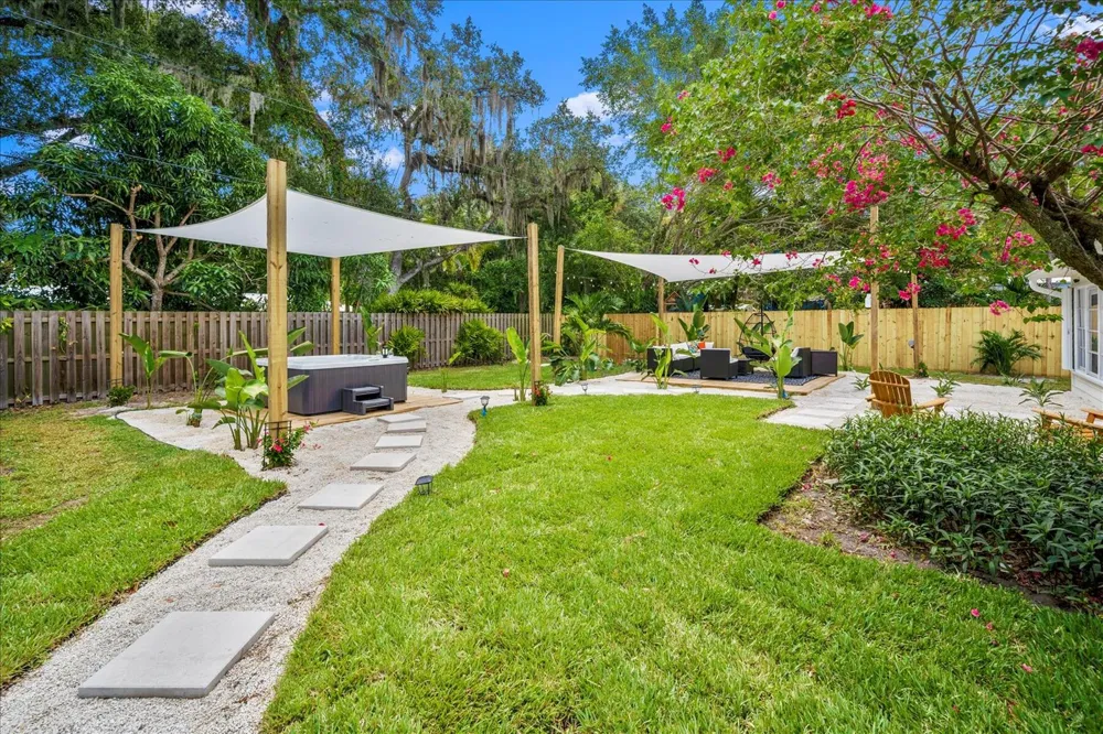 2706 10th Avenue Vero Beach, FL 32960