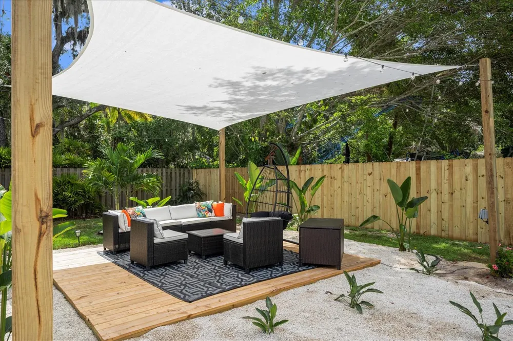 2706 10th Avenue Vero Beach, FL 32960