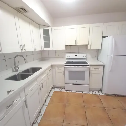 3610 NW 21st #413