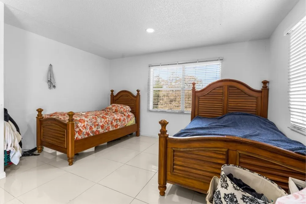 6301 Falls Cir Drive #307 Lauderhill, FL 33319