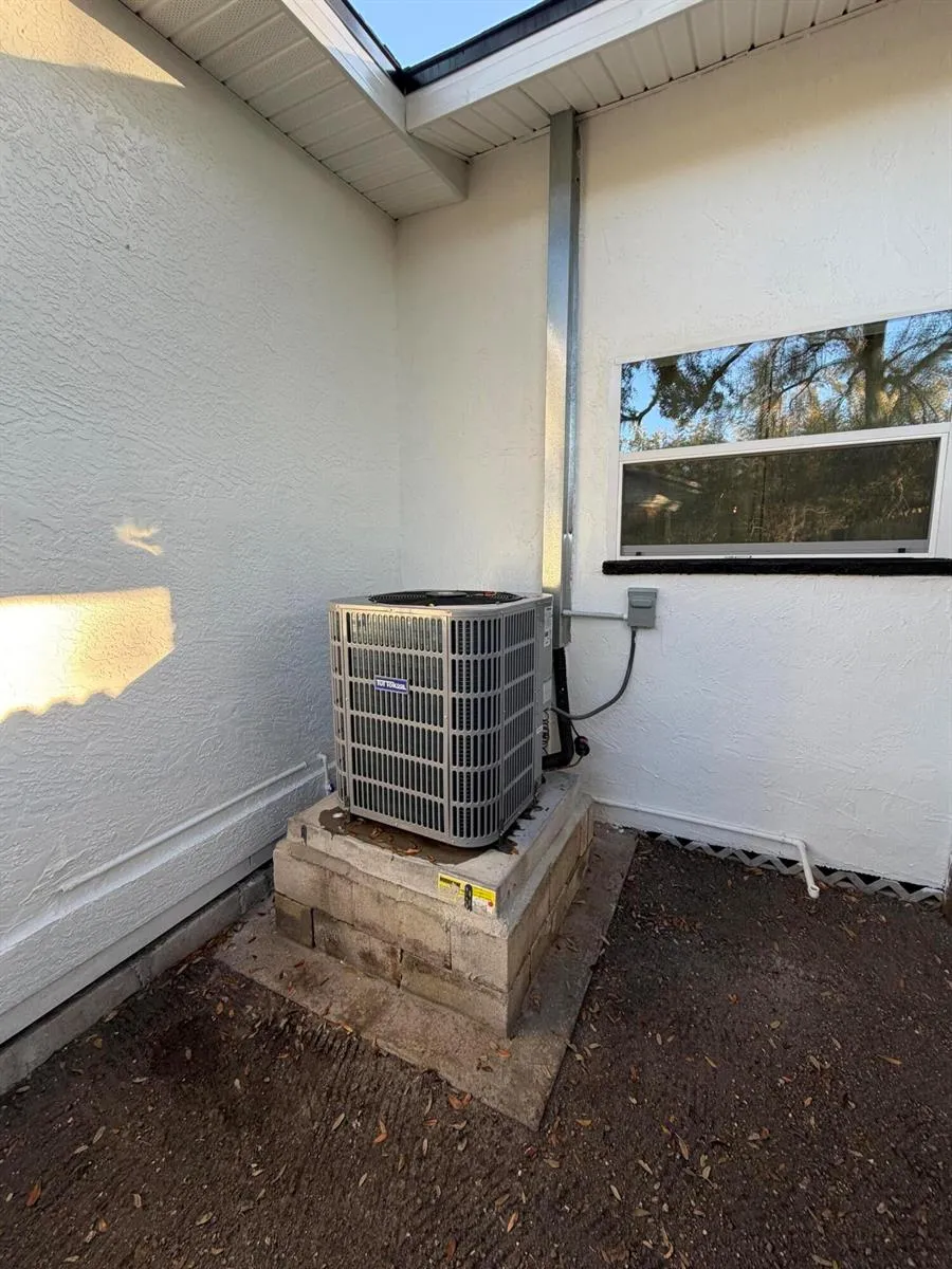 1606 S 45 STREET Tampa, FL 33619