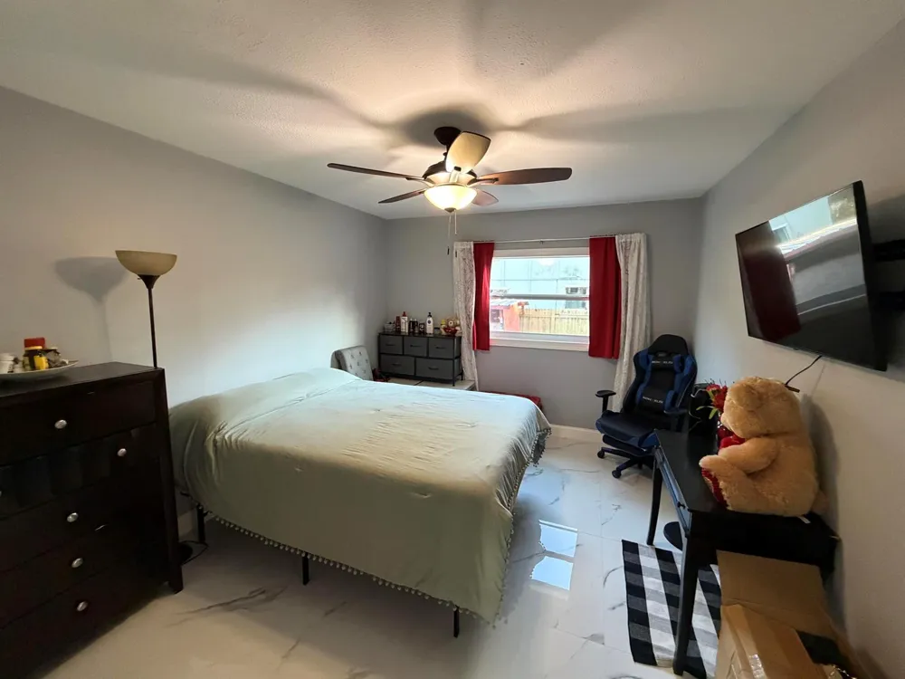 1606 S 45 STREET Tampa, FL 33619