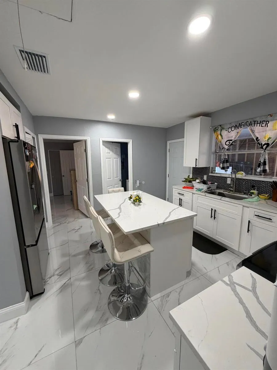 1606 S 45 STREET Tampa, FL 33619