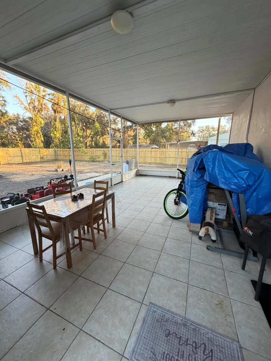 1606 S 45 STREET Tampa, FL 33619