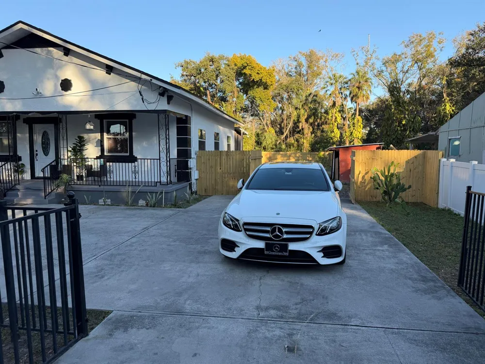 1606 S 45 STREET Tampa, FL 33619