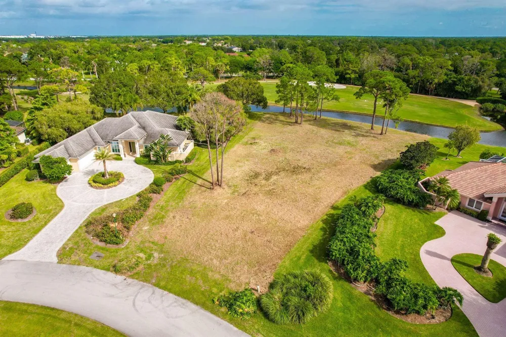 10303 SW Stones Throw Terrace Palm City, FL 34990