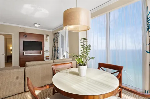 18001 Collins Avenue #2614